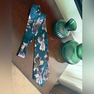 Elegant Floral Tie in Teal and Lavender